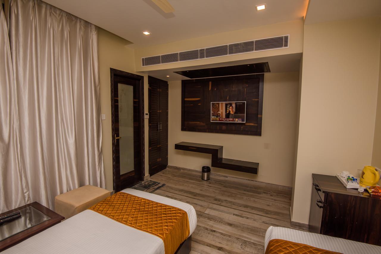 Hotel Heritage Inn At Assi Ghat Varanasi Exterior foto